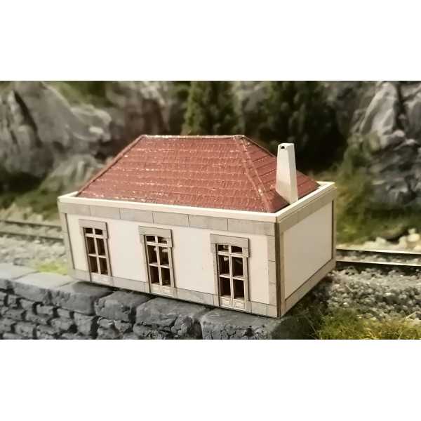 0401T3D Apeadeiro Português com telhado 3D Redutex (montado) Esc N
